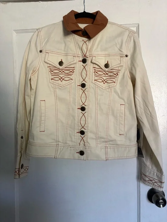 Double D Ranch Cream Jean Jacket with Embroidered Longhorn Back -Size Small NWT - Picture 9 of 10